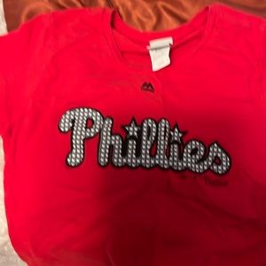 Phillies woman’s tee